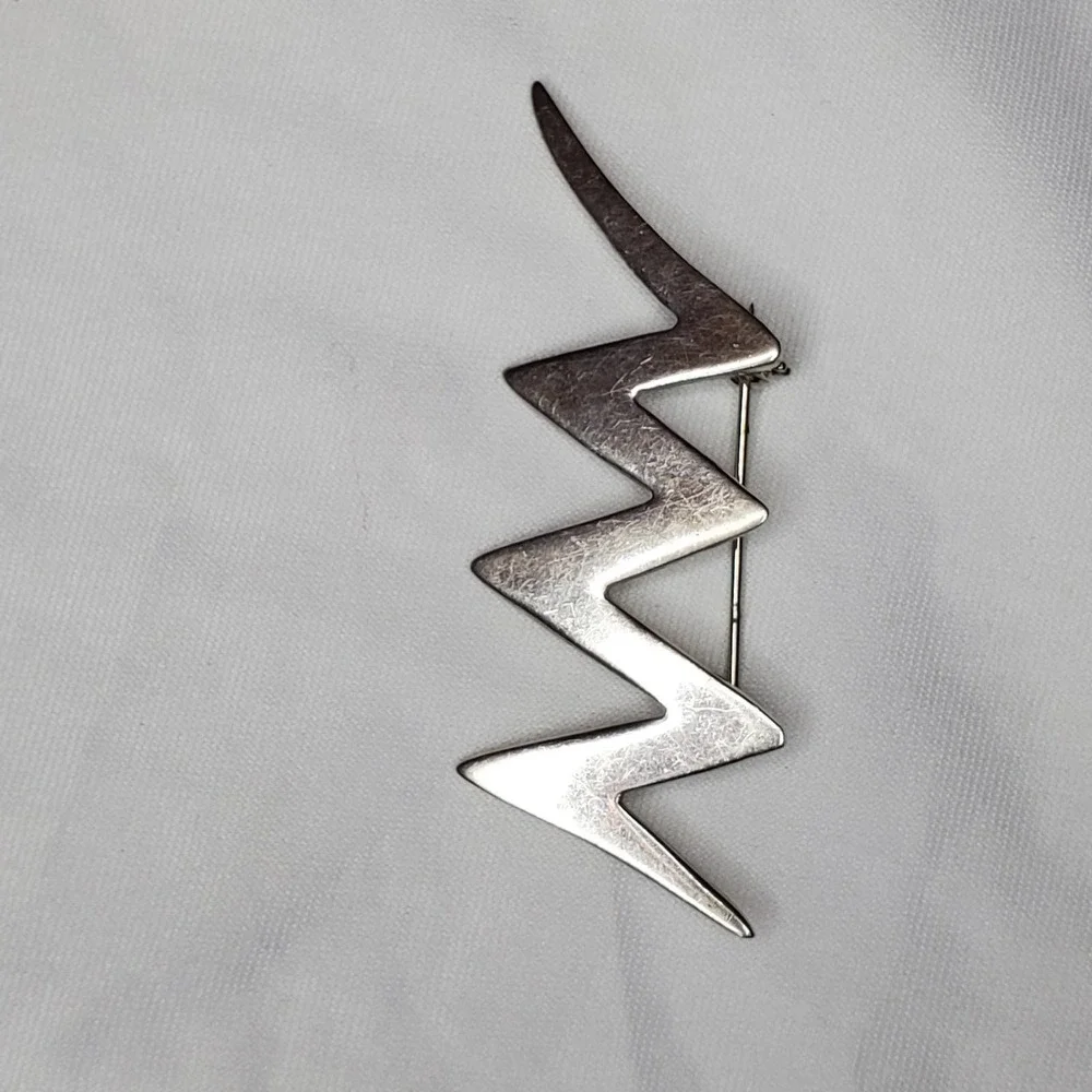 Vintage Sterling Silver Signed Stamped 925 Mexico ZigZag Lightning Brooch Brooch - Picture 1 of 9